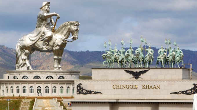 Sur les traces de Gengis Khan : découvrir l'histoire cachée de l'empire mongol (MN-04)